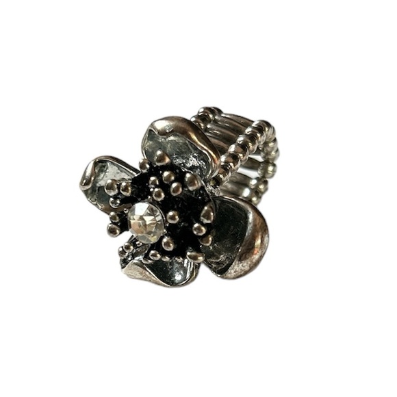 VINTAGE🗝️Antique Silver Metal Rose Flex Ring With Rhinestone - Picture 1 of 6